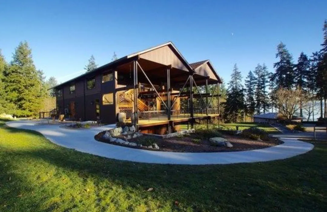 Comforts Of Whidbey-1